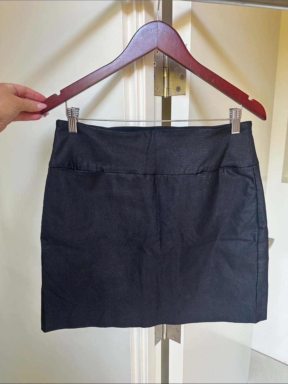 Black Faux Leather Snakeskin Golf Skort Size 8